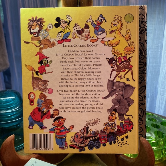 5 kids books Walt Disney’s Detective Mickey Mouse - Picture 2 of 12